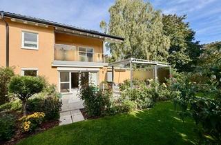 Haus kaufen in 09599 Freiberg, DHH - Balkon, Garage, Kamin, EBK, Sauna, tolles Grundstück - Kernsaniert 2012 - Frei 31.05.27
