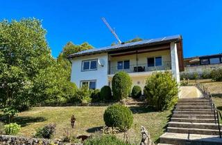Haus kaufen in 93336 Altmannstein, Gepflegtes Haus in Schamhaupten mit Panoramablick, zwei Wohnebenen und PV-Anlage
