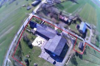 Haus kaufen in 25715 Averlak, Provisionsfrei! Attraktiver Resthof, Einliegerwohnung, Ferienapartments, großer Halle und Hausweide