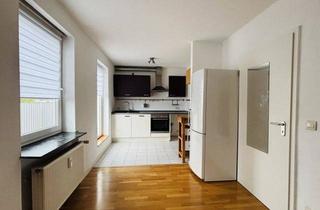 Penthouse kaufen in 66117 Saarbrücken, Ihre Gelegenheit in Saarbrücken - gut aufgeteilte Wohnung mit Balkon, EBK, Aufzug, PKW-Stellplatz