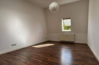 Wohnung mieten in Lutherstraße, 08468 Reichenbach, helle ruhig gelegene 2-Zimmer-DG-Wohnung inkl. EBK in Reichenbach (Vogtland)