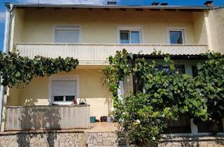 Wohnung kaufen in 85055 Ingolstadt, Ingolstadt - 3ZKB Erdgeschoss Wohnung, Grundstück 217,5qm, Wintergarten,Garage