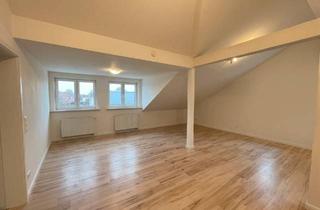 Wohnung kaufen in 77694 Kehl, Kehl - Vermietete 2-Zimmer-DG-Wohnung in Kehl