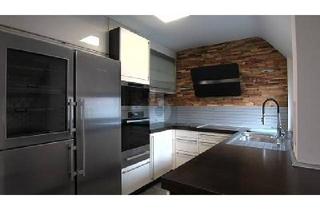 Wohnung mieten in 73733 Esslingen, Esslingen am Neckar - HELL UND HOCHWERTIG - GROßZÜGIG IN ESSLINGEN