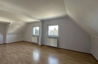 Wohnung kaufen in Lebrechtstrasse 28, 51643 Gummersbach, ZENTRUMSNAH! DG Wohnung ETW in saniertem MFH