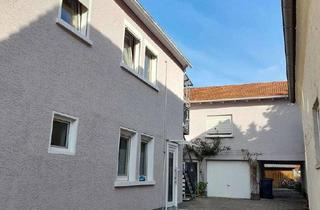 Wohnung kaufen in 76877 Offenbach, Großzügige Maisonettewohnung mit Garten, Garage und viel Raum für Ihre Ideen
