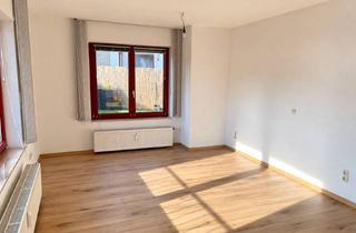 Wohnung mieten in Hüttengasse, 35423 Lich, Lichtdurchflutete 3-Zimmer-Wohnung mit großzügiger Dachterrasse mitten in der Altstadt von Lich!