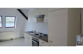 Wohnung mieten in Landeskronstraße 29, 02826 Innenstadt, Charmante 3-Raum-Wohnung im Dachgeschoss
