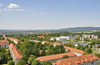 Sozialwohnungen mieten in Varkausring 1a, 01796 Pirna, Großzügige 2-Raum-Wohnung mit separater Küche und Loggia - WBS-Schein erforderlich