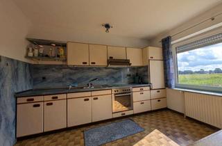 Wohnung mieten in Altenkamp 15, 26689 Apen, Wohnen mit Charakter: 3-Zimmer-Wohnung in Apen mit Blick aufs freie Feld, Sackgassenendlage