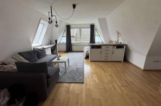 Wohnung mieten in 22393 Wellingsbüttel, Lichtdurchflutete 1-Zimmer-Wohnung in Hamburg-Wellingsbüttel