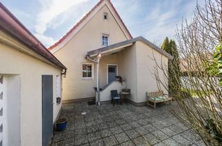 Einfamilienhaus kaufen in 91580 Petersaurach, Charmantes Einfamilienhaus mit liebevoll angelegtem Garten in ruhiger Lage