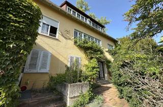 Villa kaufen in 70184 Frauenkopf, Stilvolle Villa mit ca. 1.180 m² Park, ELW, Pool in Bestlage, Stuttgart, Nähe Geroksruhe