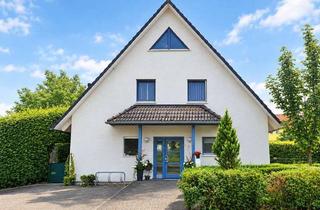 Haus kaufen in 18182 Rövershagen, Großzügiges Zweifamilienhaus in Rövershagen