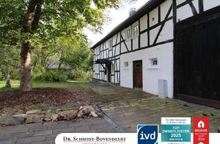 Haus kaufen in 57635 Oberirsen, Modernes Fachwerkanwesen! Idyllisch gelegen mit Traumblick – Großes Grundstück & Ausbaupotenzial