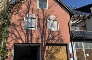 Haus mieten in Marienplatz 36, 92676 Eschenbach in der Oberpfalz, Endreihenhaus mit 4 Zimmern in Eschenbach