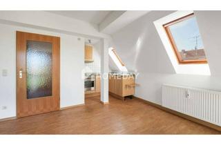 Wohnung kaufen in 86456 Gablingen, Charmante Dachgeschosswohnung mit Loggia und Blick ins Grüne