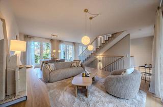 Wohnung kaufen in Carl-Von-Noorden-Platz 17, 60596 Sachsenhausen, Lichtdurchflutetes Townhouse in Frankfurt-Sachsenhausen – direkt am Main - Provisionsfrei!