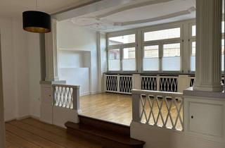 Wohnung kaufen in 28203 Fesenfeld, Von Privat & sofort frei: Charmante Altbauwohnung mit Eichendielen in Bremen-Fesenfeld.