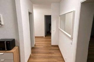 Wohnung mieten in Zollernstraße, 72290 Loßburg, Alltagstaugliche 3-Zimmer-Wohnung in Loßburg
