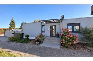 Haus kaufen in Kontakt: Lisa Tel.: 017670904071, 86343 Königsbrunn, Zwei Wohnbereiche, Garten & Wellness: Zweifamilienhaus mit A+