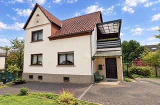 Einfamilienhaus kaufen in 66346 Püttlingen, Freistehendes Einfamilienhaus mit Garten, Garage und Stellplätzen in ruhiger Lage von Köllerbach