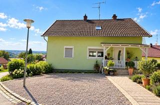 Einfamilienhaus kaufen in 94336 Windberg, Einfamilienhaus mit Einliegerwohnung in schöner Lage, mit Fernblick !