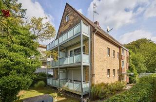 Wohnung kaufen in 22589 Hamburg, Klein, gemütlich, mit Potenzial - Dachgeschosswohnung mit großem Balkon und Garage in Iserbrook