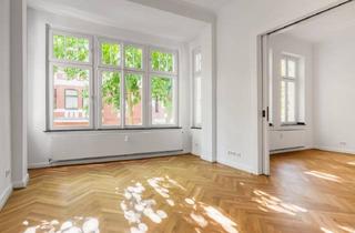 Wohnung kaufen in 40545 Düsseldorf, Herrliche Altbau-Eleganz im Herzen von Oberkassel
