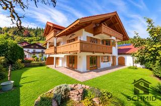 Wohnung kaufen in 82481 Mittenwald, Bezugsfertig in Mittenwald: Renovierte Erdgeschosswohnung mit großer Südterrasse & Garage