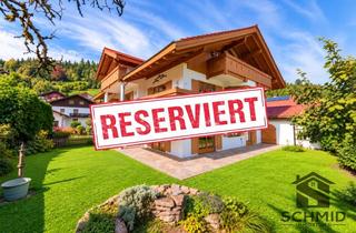 Wohnung kaufen in 82481 Mittenwald, Bezugsfertig in Mittenwald: Renovierte Erdgeschosswohnung mit großer Südterrasse & Garage