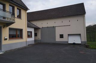 Haus kaufen in Hauptstraße, 53539 Kelberg, Haus-Hofanlage mit Stallung und Scheune Provisionsfrei