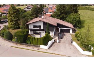 Villa kaufen in 83624 Otterfing, Wunderschöne Landhausvilla mit 940qm großem Garten und Erweiterungspotential