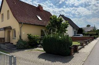 Einfamilienhaus kaufen in 19057 Friedrichsthal, Großzügiges Einfamilienhaus mit zwei Wohneinheiten in stadtnaher Lage