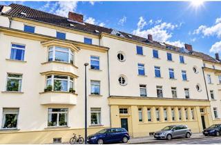Wohnung kaufen in 50937 Lindenthal, Köln-Lindenthal: Vermietete 4-Zimmerwohnung in Toplage-2 Balkone-Hohe Decken-Entwicklungspotenzial