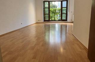 Wohnung mieten in Afrawald 5a, 86150 Innenstadt, **INNENSTADT** Großzügige und gepflegte 1ZKB- Erdgeschosswohnung mit Blick auf den „Ulrich“