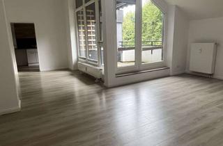Wohnung mieten in 22926 Ahrensburg, Großzügige 4-Zimmer-Wohnung mit Balkon