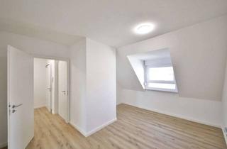 Wohnung kaufen in 76185 Mühlburg, Sehr schöne und helle 2 ZKB mit Wärmepumpe + Fussbodenheizung + Dachgeschoss + ca 36qm Ausbaureserve