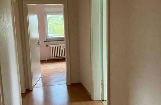 Wohnung kaufen in 38448 Wolfsburg, Wohnung im 1.OG mit 4 Zimmern und EBK und West-Loggia