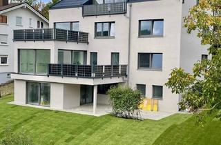 Wohnung mieten in Am Nagoldhang 31, 75173 Südweststadt, Wohnen im Grünen: 3 Zimmer I 400 m² Garten I Terrassen