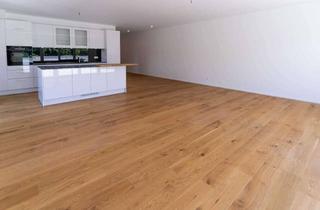 Wohnung mieten in Unterer Welzberg 30, 75365 Calw, Platz für neue Ideen: Großzügige 4,5-Zimmer-Wohnung in Calw