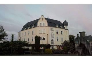 Wohnung mieten in Wilhelmstraße 40, 53474 Bad Neuenahr-Ahrweiler, Großzügige 3-ZKB-Dachgeschosswohnung mit ca. 115 m² und großer Dachterrasse