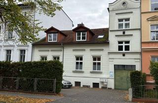 Wohnung mieten in Schwedter Straße, 16278 Angermünde, Modernes Wohnen: 2-Zimmer-Wohnung in Angermünde mit Carport auf dem Innenhof