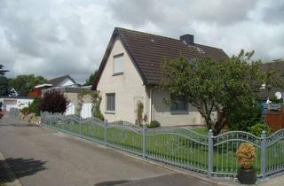 Haus mieten in Auf Der Greth 17, 25761 Warwerort, Praktisch geschnittenes Haus mit 4 Zimmern in Warwerort