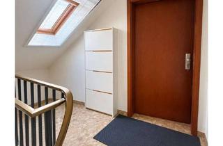 Wohnung mieten in Meitinger Straße, 86462 Langweid, Gemütliche 2,5-Zimmer-Dachgeschosswohnung in Langweid am Lech