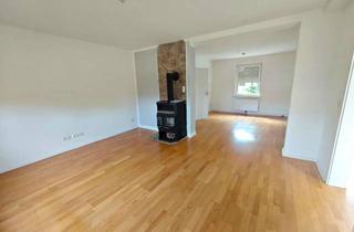 Wohnung mieten in Freienhufener Straße 10, 01983 Großräschen, Großzügige 4,5-Zimmer-Maisonettewohnung mit 133 m², Garten, Kamin und Garage in Großräschen