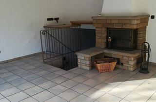 Wohnung mieten in 45359 Frintrop, Individuelle Wohnung auf 3 Ebenen mit großem Balkon/Terrasse