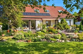 Einfamilienhaus kaufen in 87758 Kronburg, Freistehendes Einfamilienhaus mit Pool, schönem Garten und großzügigem Platzangebot in Kronburg