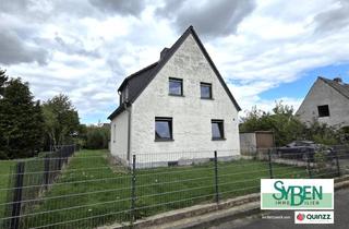 Einfamilienhaus kaufen in 41540 Dormagen, Freistehendes Einfamilienhaus mit großem Grundstück und viel Potenzial für Ihre Träume