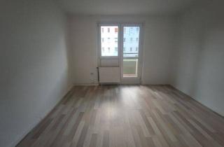 Wohnung mieten in Albert-Keller-Straße 16, 06217 Merseburg, Erdgeschosswohnung- schnell einziehen und Miete sparen